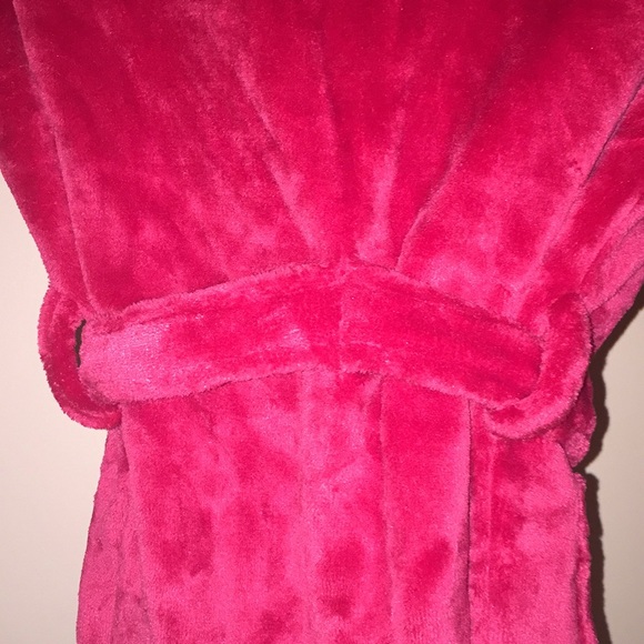 Pottery Barn Kids Robe Housecoat Children's Monogrammed Parker Size 4-6 Red - Picture 5 of 11
